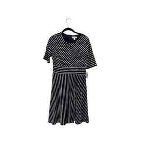 Dressbarn Navy & Cream Textured Fit & Flare Dress - NWT - Size 10